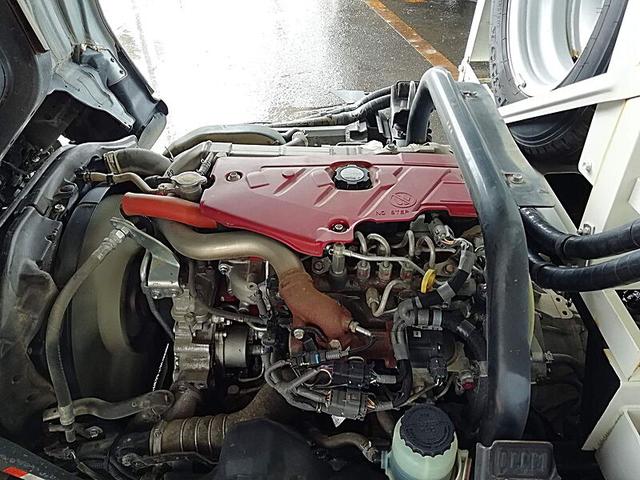 デュトロ  3t 前後散水車 PTO式 内容量/3000リットル 品名/水 付属ホースあり 部屋/1室 工具箱/1個 吸引方式/PTO式 準中型免許可能(35枚目)