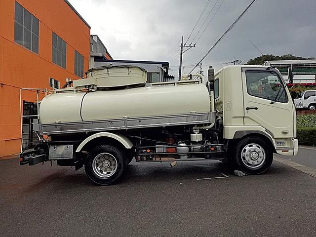 ファイター 　増々トン　６３００リットル　バキューム車　内容量／６３００リットル　品名／糞尿　コードリール付　付属ホースあり　部屋／１室　工具箱／１個　吸引方式／ＰＴＯ式（4枚目）