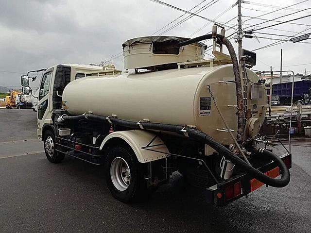 ファイター 　増々トン　６３００リットル　バキューム車　内容量／６３００リットル　品名／糞尿　コードリール付　付属ホースあり　部屋／１室　工具箱／１個　吸引方式／ＰＴＯ式（10枚目）