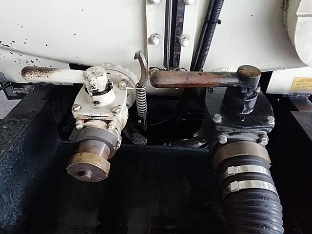 ファイター 　増々トン　６３００リットル　バキューム車　内容量／６３００リットル　品名／糞尿　コードリール付　付属ホースあり　部屋／１室　工具箱／１個　吸引方式／ＰＴＯ式（16枚目）