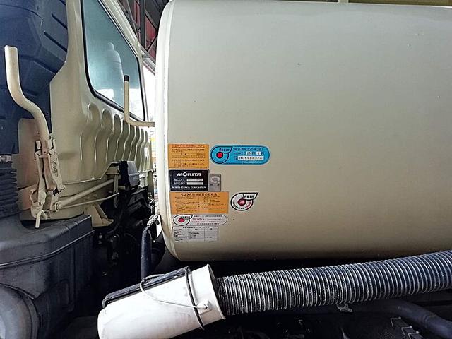 ファイター 　増々トン　６３００リットル　バキューム車　内容量／６３００リットル　品名／糞尿　コードリール付　付属ホースあり　部屋／１室　工具箱／１個　吸引方式／ＰＴＯ式（28枚目）