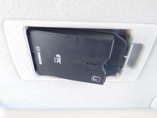 ビアンテ グランツ－スカイアクティブ　後席モニター　ＥＴＣ　バックカメラ　サイドカメラ　ＴＶ　両側電動スライドドア　オートライト　ＨＩＤ　スマートキー　アイドリングストップ　電動格納ミラー　３列シート　アドバンストキー（8枚目）