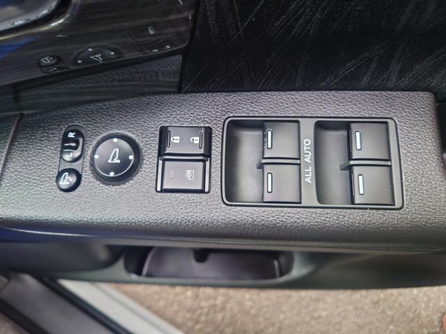 オデッセイ アブソルート・EXアドバンス 後席モニター ETC 全周囲カメラ ナビ TV オートクルーズコントロール レーンアシスト パークアシスト 衝突被害軽減システム 両側電動スライドドア LEDヘッドランプ スマートキー(42枚目)