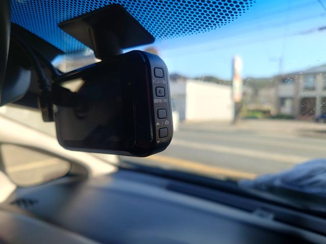 ドライブレコーダーもついています！もし事故を起こしてしまったら。そんな時に心強い味方になるのが、運転の記録を映像と音で記録するドライブレコーダーです。