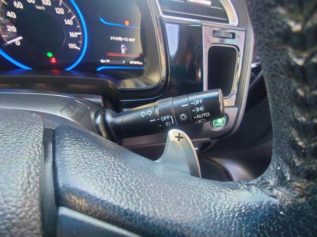 ＭＴ車のような操作ができ、スポーティな走りを楽しめるパドルシフト付き