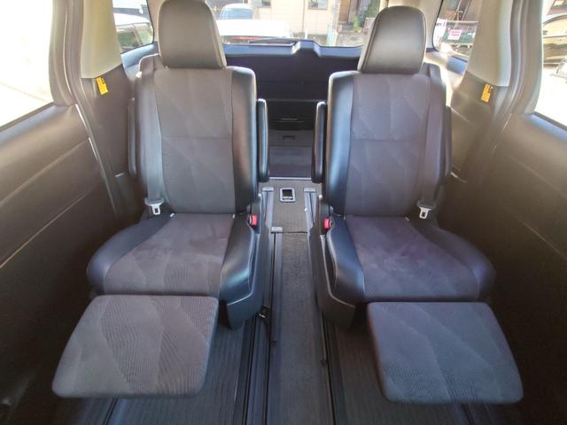 エスティマ アエラス　プレミアムエディション　後席モニター　ブルーレイ再生　ＥＴＣ　バックカメラ　ナビ　ＴＶ　オートクルーズコントロール　両側電動スライドドア　オートライト　ＨＩＤ　スマートキー　ウォークスルー　パワーシート　オットマン（28枚目）