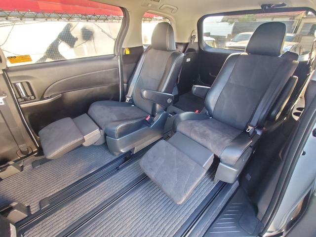 エスティマ アエラス　プレミアムエディション　後席モニター　ブルーレイ再生　ＥＴＣ　バックカメラ　ナビ　ＴＶ　オートクルーズコントロール　両側電動スライドドア　オートライト　ＨＩＤ　スマートキー　ウォークスルー　パワーシート　オットマン（32枚目）