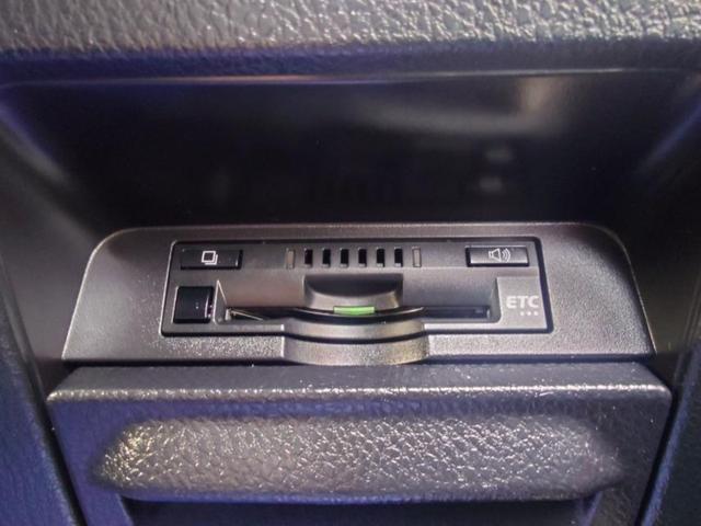 エスクァイア Ｇｉ　プレミアムパッケージ　ＥＴＣ　バックカメラ　１０インチナビ　ＴＶ　後席モニター　クルーズコントロール　レーンアシスト　衝突被害軽減システム　両側電動スライドドア　オートマチックハイビーム　ＬＥＤヘッドランプ　スマートキー（12枚目）