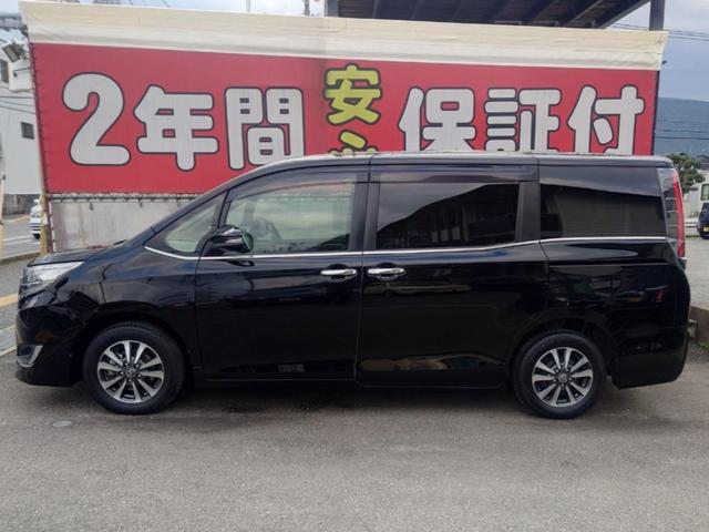 エスクァイア Ｇｉ　プレミアムパッケージ　ＥＴＣ　バックカメラ　１０インチナビ　ＴＶ　後席モニター　クルーズコントロール　レーンアシスト　衝突被害軽減システム　両側電動スライドドア　オートマチックハイビーム　ＬＥＤヘッドランプ　スマートキー（17枚目）