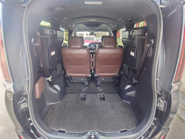 エスクァイア Ｇｉ　プレミアムパッケージ　ＥＴＣ　バックカメラ　１０インチナビ　ＴＶ　後席モニター　クルーズコントロール　レーンアシスト　衝突被害軽減システム　両側電動スライドドア　オートマチックハイビーム　ＬＥＤヘッドランプ　スマートキー（23枚目）