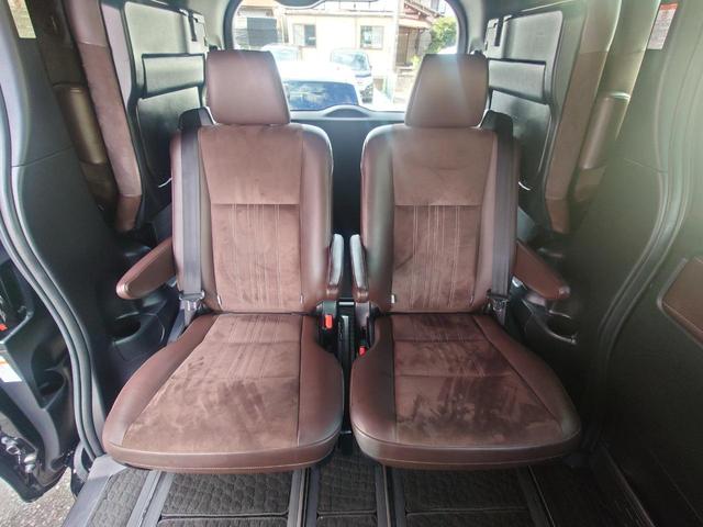 エスクァイア Ｇｉ　プレミアムパッケージ　ＥＴＣ　バックカメラ　１０インチナビ　ＴＶ　後席モニター　クルーズコントロール　レーンアシスト　衝突被害軽減システム　両側電動スライドドア　オートマチックハイビーム　ＬＥＤヘッドランプ　スマートキー（44枚目）