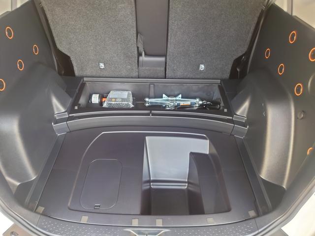 シエンタ ハイブリッド ファンベースG ドライブレコーダー シートヒーター ETC 全周囲カメラ ナビ TV クリアランスソナー クルーズコントロール レーンアシスト 衝突被害軽減システム 両側電動スライドドア オートマチックハイビーム(19枚目)