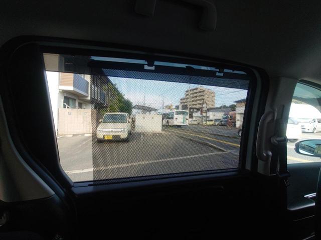 ��Ȃɂ́A���[���T���V�F�C�h�𑕔��B�������������Ղ�܂��B���[���ȒP�ł��B