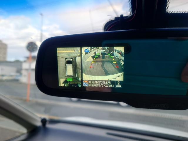 �N���A�����X�\�i�[�͎Ԃ̑O��̗l�q�����m���A��Q�����߂Â��ƕ\����u�U�[�ł��m�点���Ă���܂��B