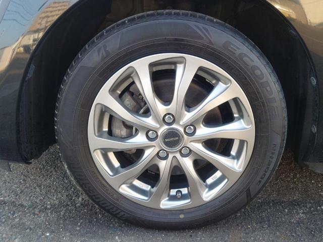 シエンタ ハイブリッド　ファンベースＧ　ドライブレコーダー　全周囲カメラ　ナビ　ＴＶ　オートクルーズコントロール　レーンアシスト　衝突被害軽減システム　両側電動スライドドア　オートマチックハイビーム　オートライト　スマートキー（20枚目）