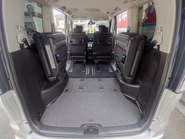 ���ˏグ���R��ڃV�[�g���i�[����΁A���Q�[�W�X�y�[�X���g��ł��܂��B�傫�ȉו������N�Ɏ��܂�܂��B