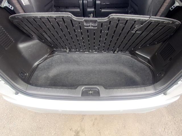 �����Q�b�W�}�b�g�̉��ɂ��傫�Ȏ��[�X�y�[�X������܂��I