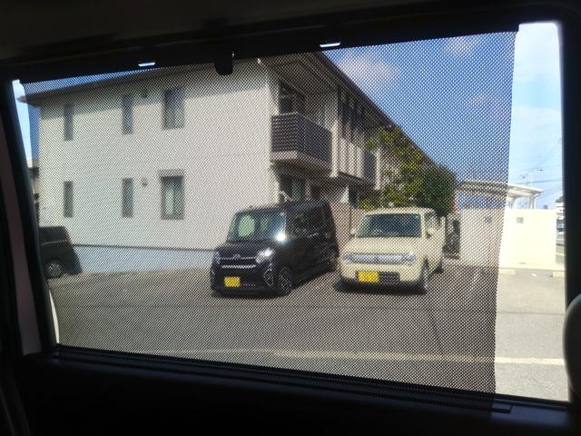 ��Ȃɂ́A���[���T���V�F�C�h�𑕔��B�������������Ղ�܂��B���[���ȒP�ł��B