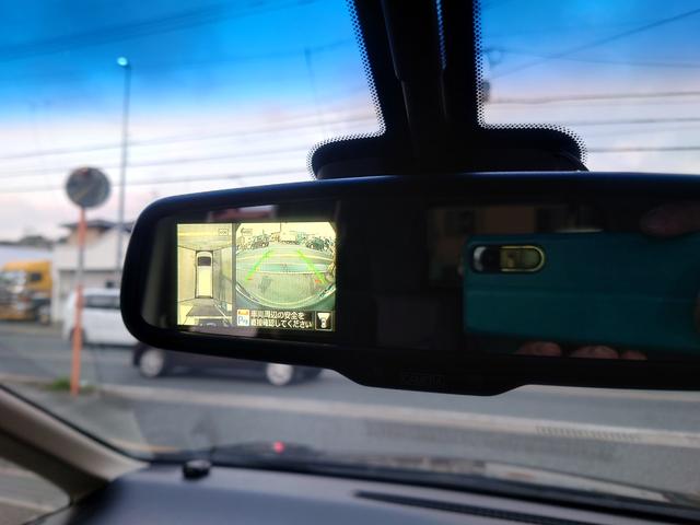 �N���A�����X�\�i�[�͎Ԃ̑O��̗l�q�����m���A��Q�����߂Â��ƕ\����u�U�[�ł��m�点���Ă���܂��B