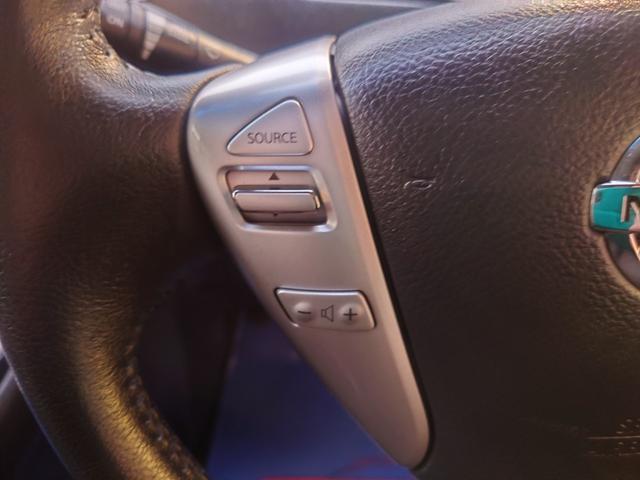 �n���h�������𗣂����I�[�f�B�I���삪�o���܂��B