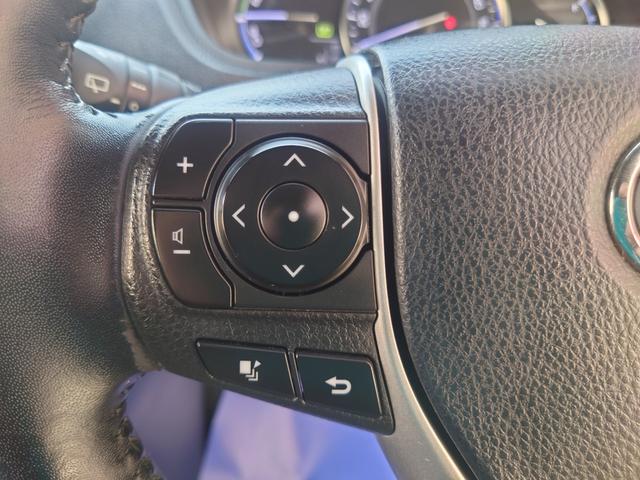 �n���h�������𗣂����I�[�f�B�I���삪�o���܂��B