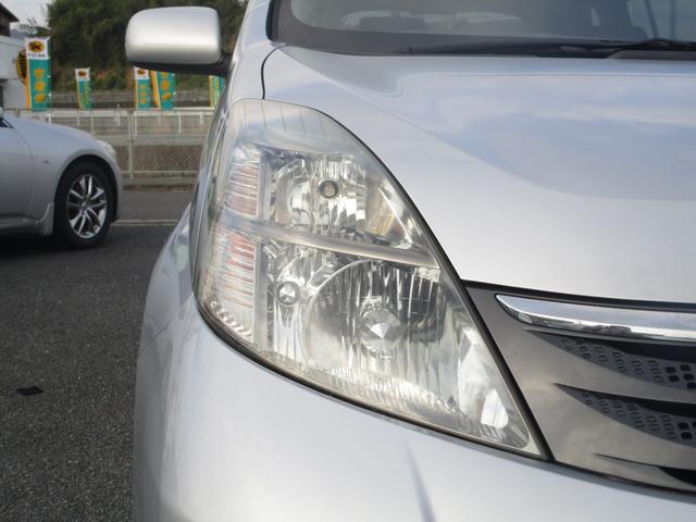 プラタナ 片側パワースライドドア フリップダウンモニター 社外メモリーナビ フルセグ DVD再生 CD Bluetooth ETC オートライト HID キーレス バックカメラ タイミングチェーン 7人乗り(62枚目)