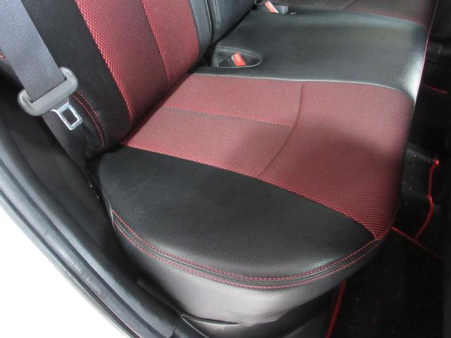 スイフト ＸＳ　１年保証　パドルシフト　クルコン　スマートキー　プッシュスタート　メモリーナビ　フルセグ　ＤＶＤ　ＣＤ　Ｍサーバー　Ｂｌｕｅｔｏｏｔｈ　バックカメラ　ＥＴＣ　ＨＩＤ　フォグ　１６ＡＷ　Ｔチェーン（47枚目）