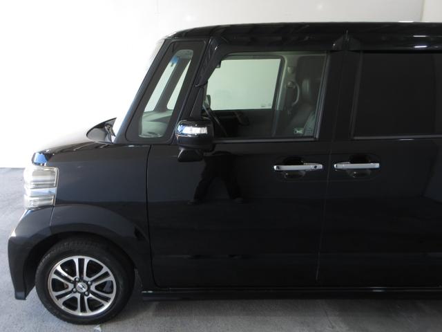 N-BOXカスタム G SSパッケージ 1年保証 両側パワスラ アイドリングストップ スマートキー プッシュスタート メモリーナビ フルセグ DVD CD Mサーバー Bluetooth バックカメラ ETC HID フォグ 14AW(5枚目)