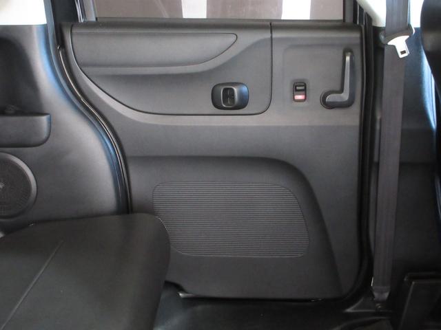 N-BOXカスタム G SSパッケージ 1年保証 両側パワスラ アイドリングストップ スマートキー プッシュスタート メモリーナビ フルセグ DVD CD Mサーバー Bluetooth バックカメラ ETC HID フォグ 14AW(49枚目)