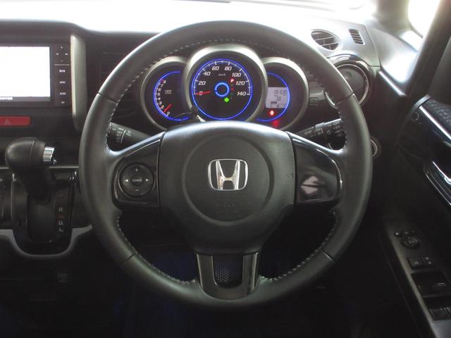 N-BOXカスタム G SSパッケージ 1年保証 両側パワスラ アイドリングストップ スマートキー プッシュスタート メモリーナビ フルセグ DVD CD Mサーバー Bluetooth バックカメラ ETC HID フォグ 14AW(70枚目)