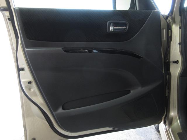 パレットＳＷ ＸＳ　両側スライド片側パワスラ　スマートキー　プッシュスタート　ＳＤナビ　フルセグ　ＤＶＤ　ＣＤ　Ｍサーバー　Ｂｌｕｅｔｏｏｔｈ　バックカメラ　ＨＩＤ　フォグ　ベンチシート　フルフラットシート　１４ＡＷ（52枚目）