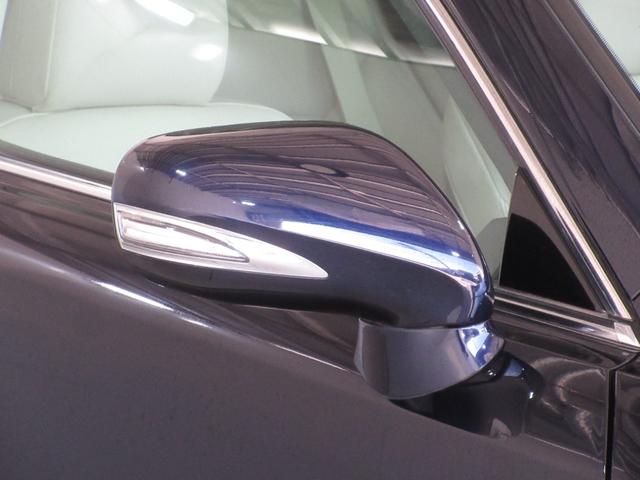 エンジンルームは車のために過剰な清掃はしておりませんので安心です