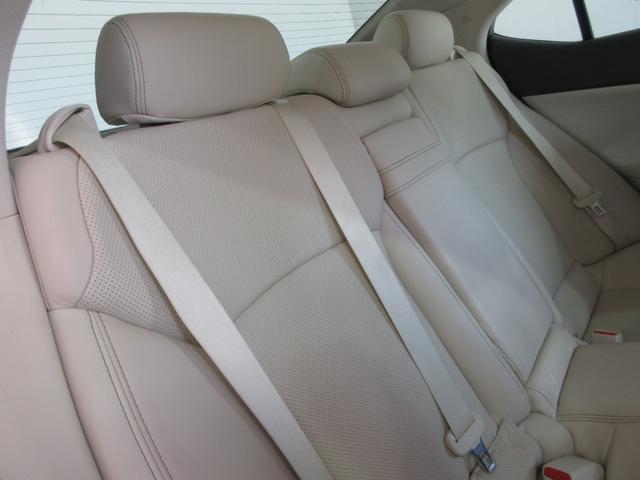 支払総額に令和７年度自動車税、納車整備、保証、名義変更代、ナンバー代、消費税、リサイクル料、２年付きの車は車検整備、自賠責保険、重量税全て含みます