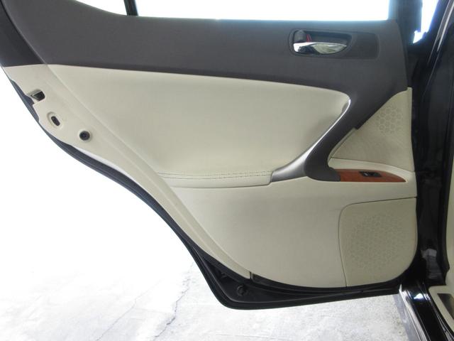 ３ケ月間・３０００ＫＭ　エンジン・オートマを保証　無料代車付　１週間走行距離無制限で基本機能・消耗品全てを保証