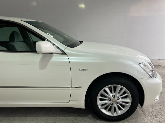 クラウン ロイヤルサルーン　後期　スマートキー　プッシュスタート　ＨＤＤナビ　ＣＤ　Ｍサーバー　バックカメラ　ＥＴＣ　クルコン　ソナー　パワーシート　ＨＩＤ　フォグ　電格ミラー　取説　記録簿　１６ＡＷ　Ｔチェーン（11枚目）