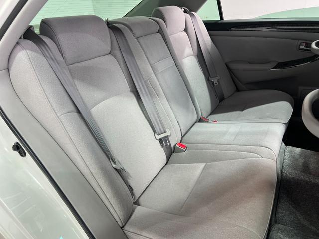 クラウン ロイヤルサルーン　後期　スマートキー　プッシュスタート　ＨＤＤナビ　ＣＤ　Ｍサーバー　バックカメラ　ＥＴＣ　クルコン　ソナー　パワーシート　ＨＩＤ　フォグ　電格ミラー　取説　記録簿　１６ＡＷ　Ｔチェーン（13枚目）