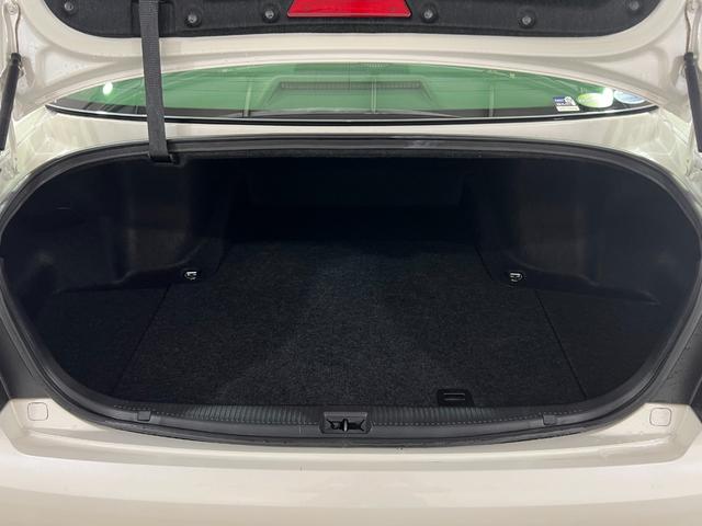 クラウン ロイヤルサルーン　後期　スマートキー　プッシュスタート　ＨＤＤナビ　ＣＤ　Ｍサーバー　バックカメラ　ＥＴＣ　クルコン　ソナー　パワーシート　ＨＩＤ　フォグ　電格ミラー　取説　記録簿　１６ＡＷ　Ｔチェーン（15枚目）