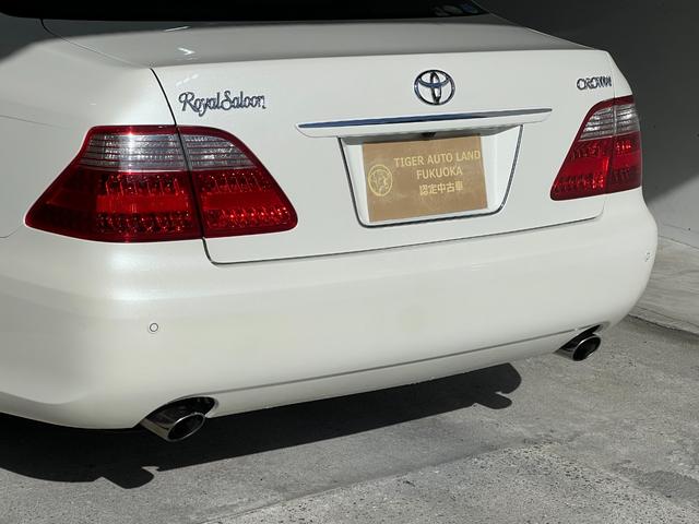 クラウン ロイヤルサルーン　後期　スマートキー　プッシュスタート　ＨＤＤナビ　ＣＤ　Ｍサーバー　バックカメラ　ＥＴＣ　クルコン　ソナー　パワーシート　ＨＩＤ　フォグ　電格ミラー　取説　記録簿　１６ＡＷ　Ｔチェーン（30枚目）
