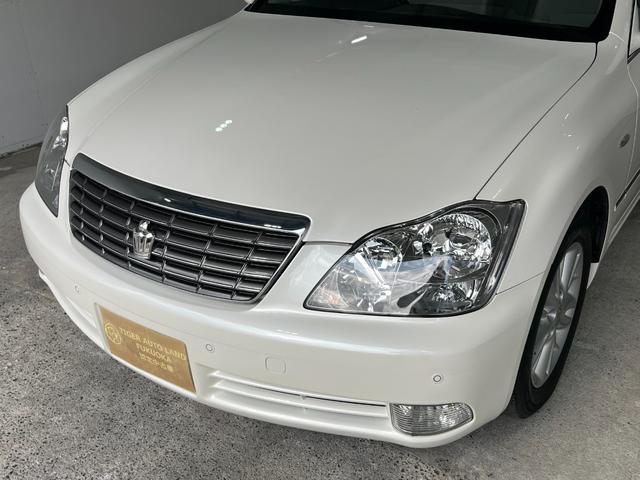 クラウン ロイヤルサルーン　後期　スマートキー　プッシュスタート　ＨＤＤナビ　ＣＤ　Ｍサーバー　バックカメラ　ＥＴＣ　クルコン　ソナー　パワーシート　ＨＩＤ　フォグ　電格ミラー　取説　記録簿　１６ＡＷ　Ｔチェーン（37枚目）