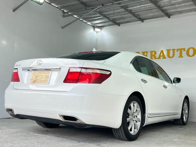 ＬＳ ＬＳ４６０　バージョンＣ　Ｉパッケージ　サンルーフ　黒革　エアサス　スマートキー　プッシュスタート　ＨＤＤナビ　フルセグ　ＣＤ　Ｍサーバー　バックカメラ　ＥＴＣ　クルコン　シートエアコン　パワーシート　クリアランスソナー　１８ＡＷ（28枚目）