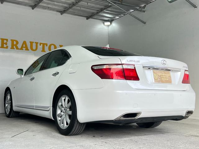 ＬＳ ＬＳ４６０　バージョンＣ　Ｉパッケージ　サンルーフ　黒革　エアサス　スマートキー　プッシュスタート　ＨＤＤナビ　フルセグ　ＣＤ　Ｍサーバー　バックカメラ　ＥＴＣ　クルコン　シートエアコン　パワーシート　クリアランスソナー　１８ＡＷ（31枚目）