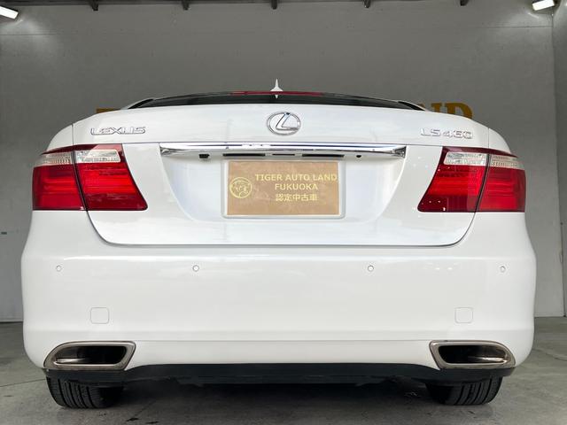 ＬＳ ＬＳ４６０　バージョンＣ　Ｉパッケージ　サンルーフ　黒革　エアサス　スマートキー　プッシュスタート　ＨＤＤナビ　フルセグ　ＣＤ　Ｍサーバー　バックカメラ　ＥＴＣ　クルコン　シートエアコン　パワーシート　クリアランスソナー　１８ＡＷ（67枚目）