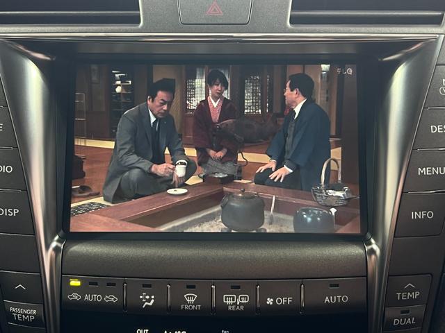 ＬＳ ＬＳ４６０　バージョンＣ　Ｉパッケージ　サンルーフ　黒革　エアサス　スマートキー　プッシュスタート　ＨＤＤナビ　フルセグ　ＣＤ　Ｍサーバー　バックカメラ　ＥＴＣ　クルコン　シートエアコン　パワーシート　クリアランスソナー　１８ＡＷ（72枚目）