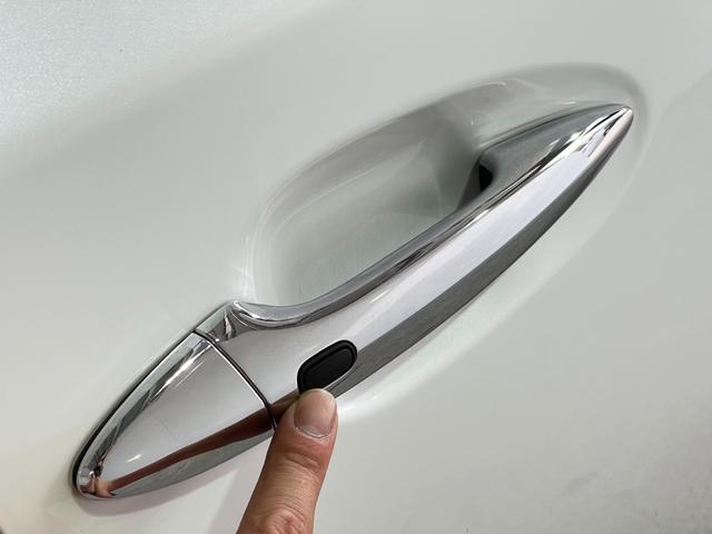 ＬＳ ＬＳ４６０　バージョンＣ　Ｉパッケージ　サンルーフ　黒革　エアサス　スマートキー　プッシュスタート　ＨＤＤナビ　フルセグ　ＣＤ　Ｍサーバー　バックカメラ　ＥＴＣ　クルコン　シートエアコン　パワーシート　クリアランスソナー　１８ＡＷ（79枚目）