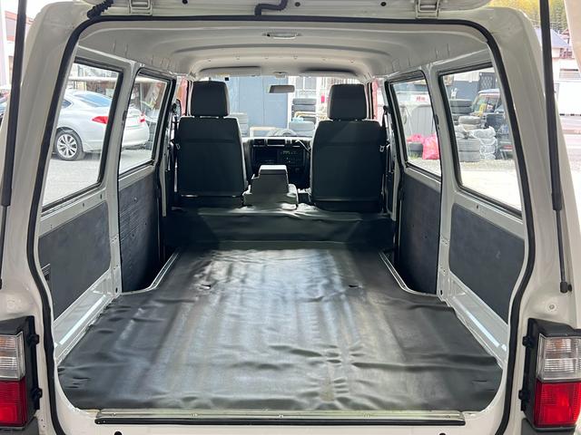 ボンゴバン ワイドローＤＸ　１年保証　後輪ダブルタイヤ　ワイドロー　両側スライドドア　ラジオ　ＥＴＣ　集中ドアロック　前席パワーウィンドウ　マニュアルエアコン　フロアゴムマット　最大積載量１０００ＫＧ　タイミングチェーン（15枚目）