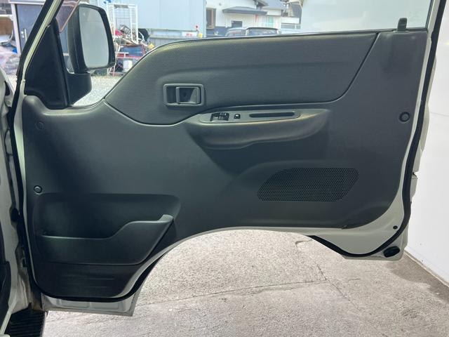 ボンゴバン ワイドローＤＸ　１年保証　後輪ダブルタイヤ　ワイドロー　両側スライドドア　ラジオ　ＥＴＣ　集中ドアロック　前席パワーウィンドウ　マニュアルエアコン　フロアゴムマット　最大積載量１０００ＫＧ　タイミングチェーン（41枚目）