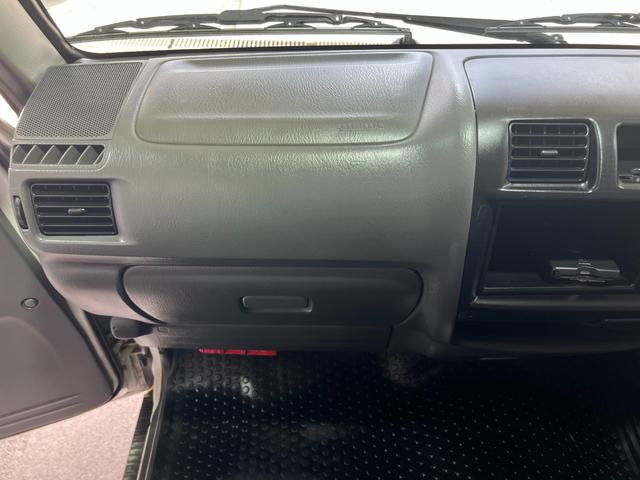 ボンゴバン ワイドローＤＸ　１年保証　後輪ダブルタイヤ　ワイドロー　両側スライドドア　ラジオ　ＥＴＣ　集中ドアロック　前席パワーウィンドウ　マニュアルエアコン　フロアゴムマット　最大積載量１０００ＫＧ　タイミングチェーン（56枚目）