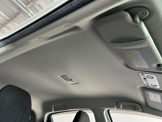 ヴィッツ Ｆ　１年保証　中期　アイドリングストップ　スマートキー　プッシュスタート　ＳＤナビ　ワンセグ　ＤＶＤ　ＣＤ　Ｍサーバー　Ｂｌｕｅｔｏｏｔｈ　ＥＴＣ　電格ウィンカーミラー　取説　記録簿　１４ＡＷ　Ｔチェーン（18枚目）