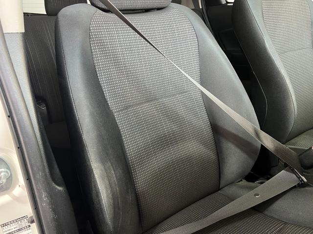 ヴィッツ Ｆ　１年保証　中期　アイドリングストップ　スマートキー　プッシュスタート　ＳＤナビ　ワンセグ　ＤＶＤ　ＣＤ　Ｍサーバー　Ｂｌｕｅｔｏｏｔｈ　ＥＴＣ　電格ウィンカーミラー　取説　記録簿　１４ＡＷ　Ｔチェーン（44枚目）