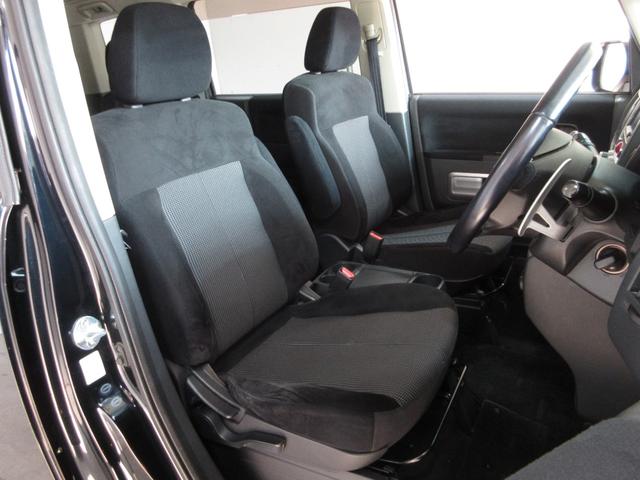 デリカＤ：５ Ｃ２　Ｇ　ナビパッケージ　ローデスト仕様　両側スライド片側パワスラ　スマートキー　ＨＤＤナビ　ＤＶＤ　ＣＤ　Ｍサーバー　Ｆ／Ｓ／Ｂカメラ　ＥＴＣ　クルコン　フリップダウンモニター　ＨＩＤ　フォグ　ウォークスルー　１８ＡＷ（14枚目）